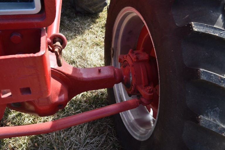 Top Ten Front Wheel Assist Classic Tractors – Classic Tractor Fever TV