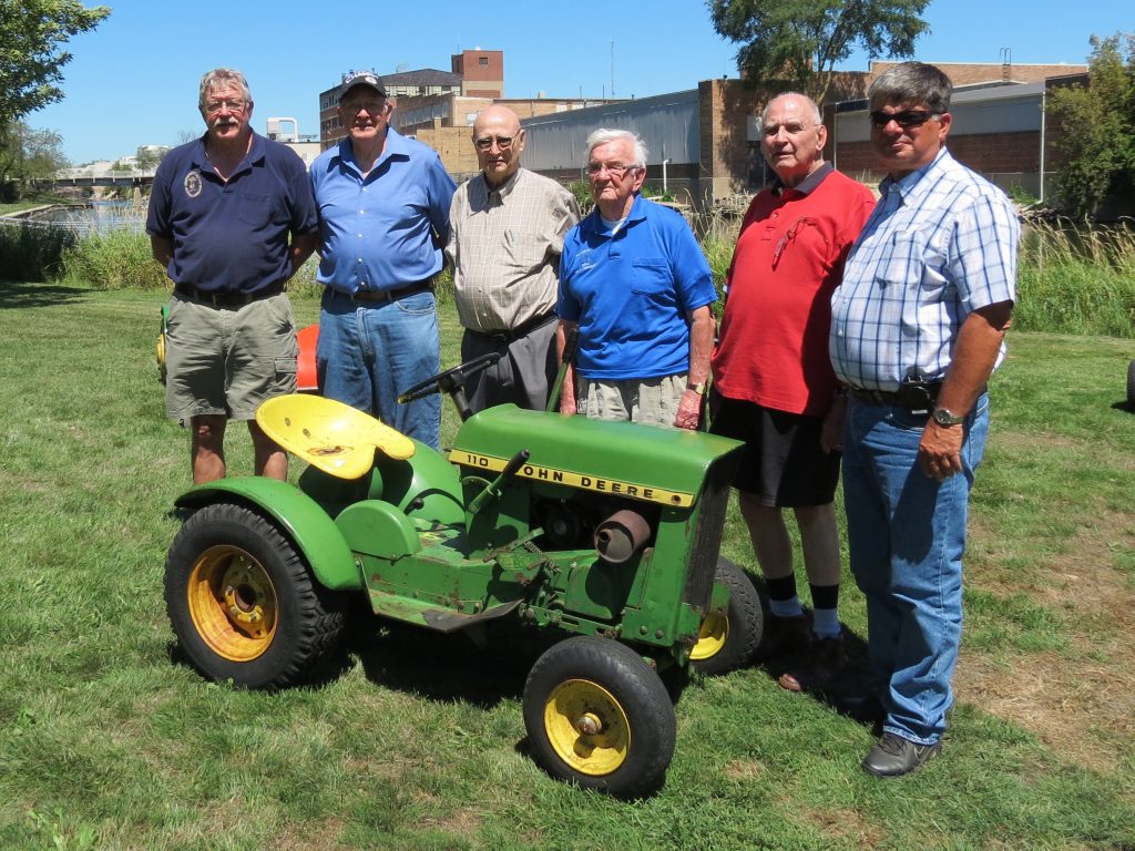 Old john discount deere garden tractors